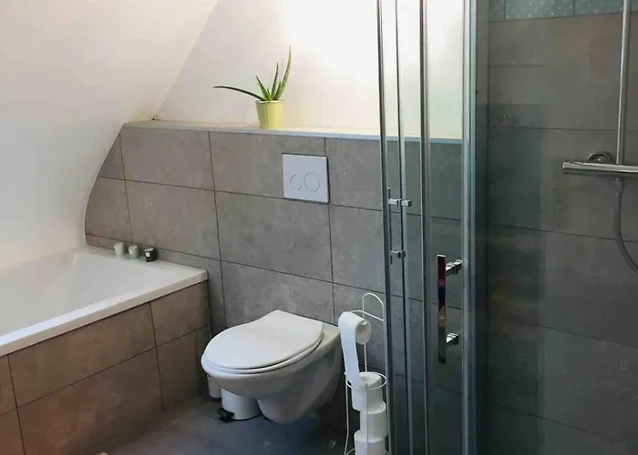 Maison De Famille Pour 12-15 Personnes