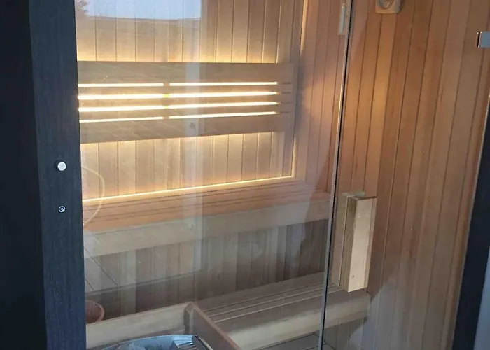 Maison De Famille Pour 12-15 Personnes Vakantiehuis *